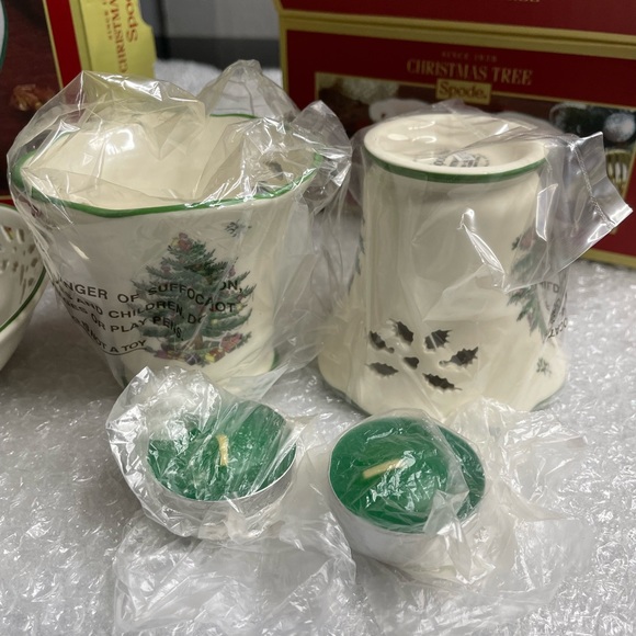 Spode Christmas Tree Pierced Heart Dish & Pair of Votive Candle Holders - Picture 6 of 10